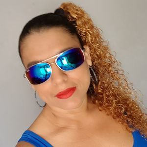 Meet your Posher, Elsy